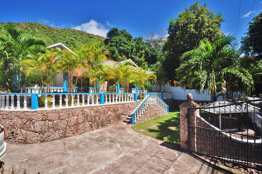 Acquario Pensión Anse Volbert Village Exterior foto